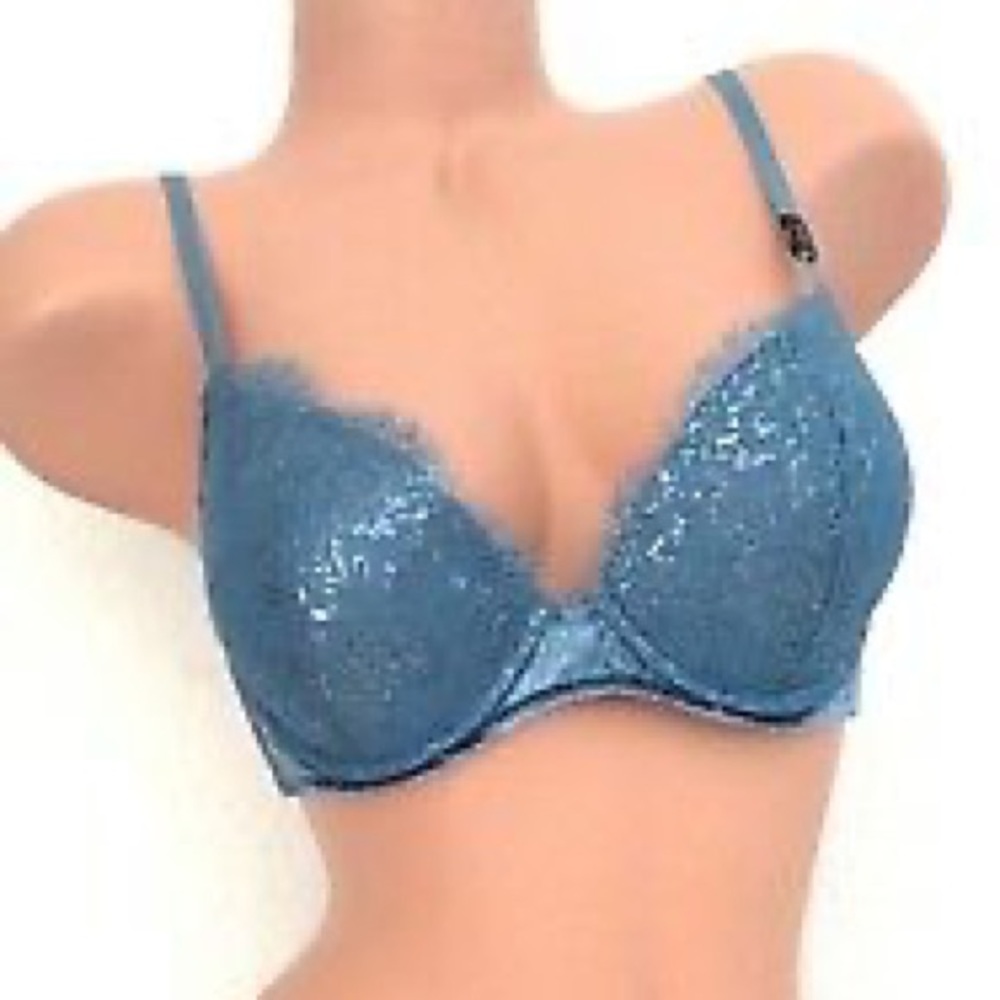 Victoria’s Secret Very Sexy Push up bra